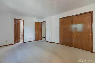 915 N Fairfield Road, Beavercreek, OH 45434 - Photo 15