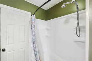 5201 Lindbergh Blvd, West Carrollton, OH 45449 - Photo 17