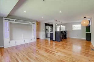 615 Wright St, Yellow Springs Vlg, OH 45387 - Photo 5