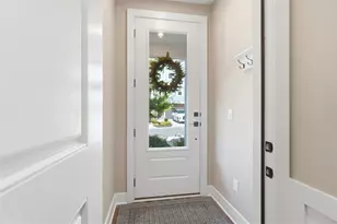 132 Blossom Vw Dr, Loveland, OH 45140 - Photo 3