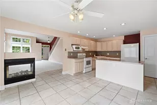 2091 Waterfall Ln, Vandalia, OH 45377 - Photo 13