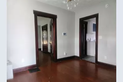 250 S Harbine Avenue, Dayton, OH 45403 - Photo 5