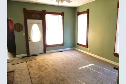 935 S Detroit Street, Xenia, OH 45385 - Photo 5