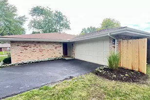 1008 Old Stone Ct, Centerville, OH 45459 - Photo 3