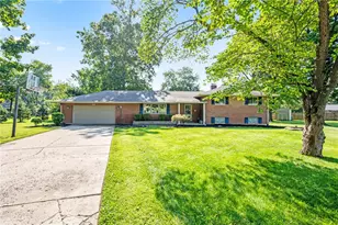300 Heidi Ct, Washington Twp, OH 45459 - Photo 3