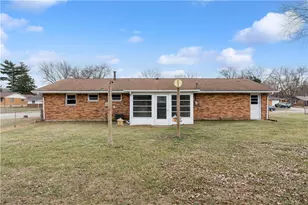 1657 Scenic Dr, Dayton, OH 45414 - Photo 5