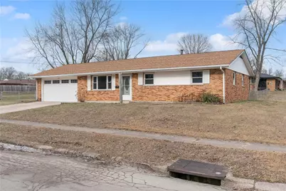 1657 Scenic Drive, Dayton, OH 45414 - Photo 3