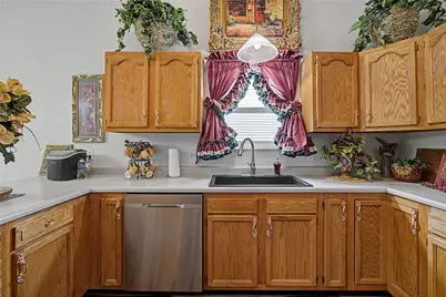 4252 Coach Light Trail, Fairborn, OH 45424 - Photo 19
