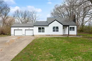 2725 Stonequarry Rd, Dayton, OH 45414 - Photo 1