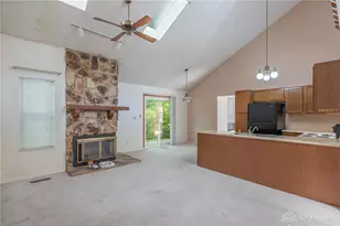 815 Hunters Ridge Dr, Fairborn, OH 45324 - Photo 7