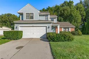815 Hunters Ridge Dr, Fairborn, OH 45324 - Photo 1