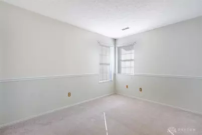 815 Hunters Ridge Drive, Fairborn, OH 45324 - Photo 19