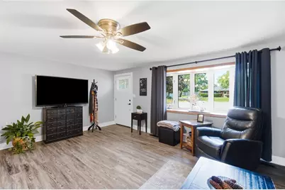 6906 Michelle Place, Clayton, OH 45322 - Photo 7