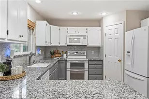 1554 Hunt Club Dr, Milford, OH 45150 - Photo 19