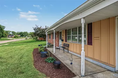 1154 Rona Parkway Drive, Fairborn, OH 45324 - Photo 5