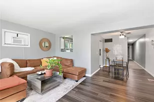 8269 Sandy Ln, Cincinnati, OH 45239 - Photo 3
