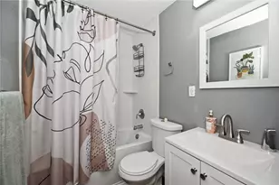 8269 Sandy Ln, Cincinnati, OH 45239 - Photo 11