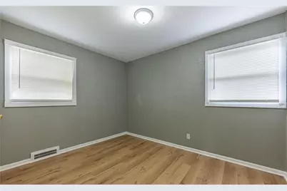 719 Cosler Drive, Dayton, OH 45403 - Photo 9