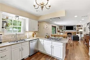 370 Jenny Ln, Washington Twp, OH 45459 - Photo 15