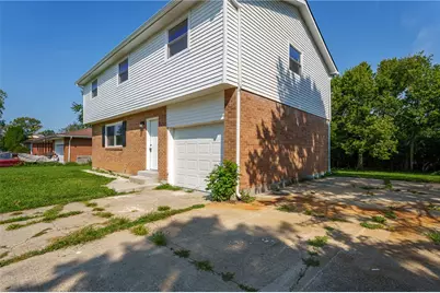 4889 Becker Drive, Dayton, OH 45417 - Photo 5
