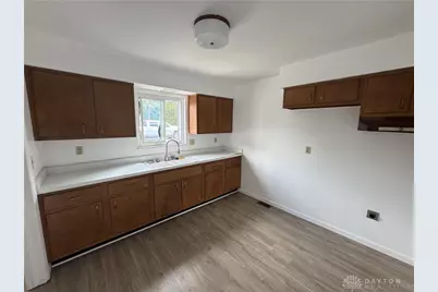533 Karns Drive, Vandalia, OH 45377 - Photo 7