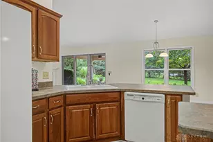 325 Christopher Dr, Clearcreek Twp, OH 45458 - Photo 15