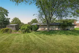120 Marsha Jeanne Way, Centerville, OH 45458 - Photo 3