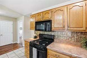 4004 Blue Spruce Ct, Jamestown Vlg, OH 45335 - Photo 11
