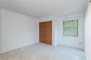 696 Hidden Valley Ct, Fairborn, OH 45324 - Photo 21