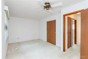 696 Hidden Valley Ct, Fairborn, OH 45324 - Photo 23