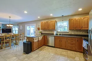 355 Mecca Dr, Vandalia, OH 45377 - Photo 15