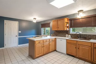 5315 Oakbrooke Drive, Dayton, OH 45440 - Photo 11