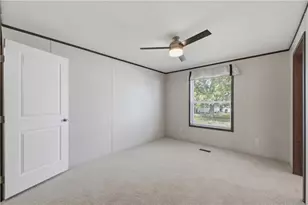 125 S Point Dr, Fairborn, OH 45324 - Photo 15