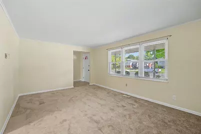5049 Hahn Avenue, Fairborn, OH 45324 - Photo 5
