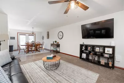 619 Colony Trail, New Carlisle, OH 45344 - Photo 5