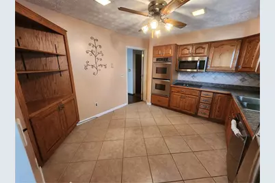 5512 Olive Tree Drive, Trotwood, OH 45426 - Photo 9