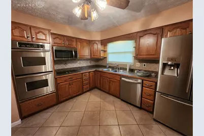 5512 Olive Tree Drive, Trotwood, OH 45426 - Photo 9