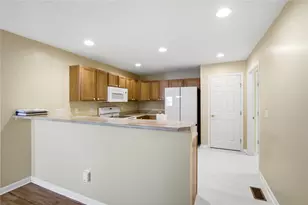 1922 Falling Leaf Ln, Miamisburg, OH 45342 - Photo 11