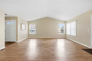 1922 Falling Leaf Ln, Miamisburg, OH 45342 - Photo 9