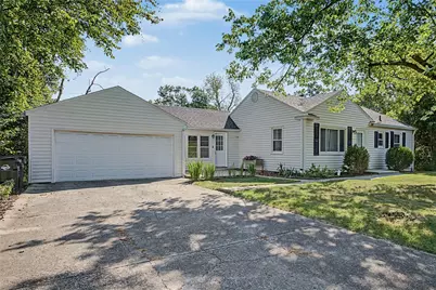 650 S Elm Street, West Carrollton, OH 45449 - Photo 1