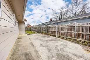 555 East Dr, Dayton, OH 45419 - Photo 21