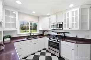 1683 Hillcrest Ave, Wilmington, OH 45177 - Photo 13