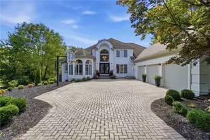 1038 Thicket Walk, Washington Twp, OH 45429 - Photo 5
