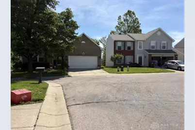 2562 King Arthur Way, Beavercreek, OH 45431 - Photo 3