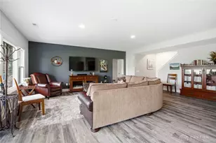 957 Eagle Run Dr, Dayton, OH 45458 - Photo 31
