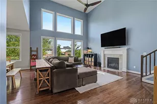 10135 Meadow Woods Ln, Centerville, OH 45458 - Photo 5