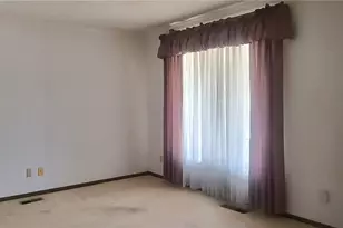 2230 Manhatten, Springfield, OH 45504 - Photo 7