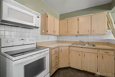 5813 Resik Drive, Dayton, OH 45424 - Photo 17