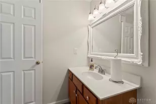 6611 Brigham Sq, Dayton, OH 45459 - Photo 27