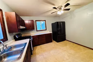3426 Suburban Dr, Beavercreek, OH 45432 - Photo 5